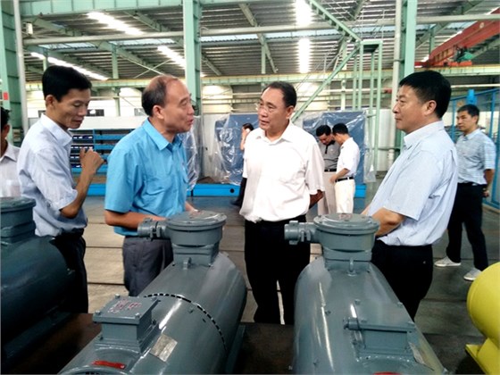 安徽省人大副主任臧世凱考察安徽皖南電機股份有限公司 安徽省人大副主任臧世凱考察安徽皖南電機股份有限公司