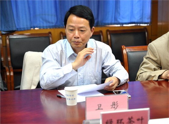 縣市場(chǎng)監(jiān)管局黨組書(shū)記、局長(zhǎng)衛(wèi)彤講話