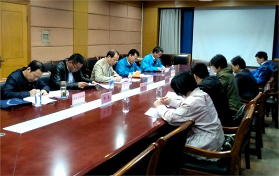 省發(fā)改委低碳試點(diǎn)城市調(diào)研組來皖南電機(jī)調(diào)研 省發(fā)改委低碳試點(diǎn)城市調(diào)研組來皖南電機(jī)調(diào)研