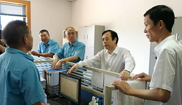 安徽省財政廳廳長羅建國到皖南電機(jī)調(diào)研 安徽省財政廳廳長羅建國到皖南電機(jī)調(diào)研